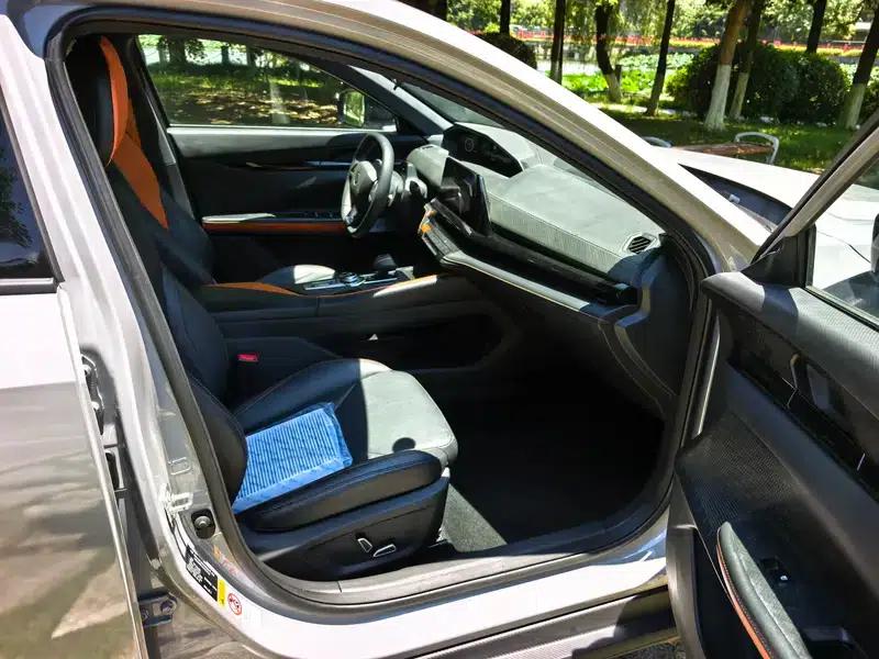 Changan UNI-V 2022 1.5T Premium Edition — миниатюра 18