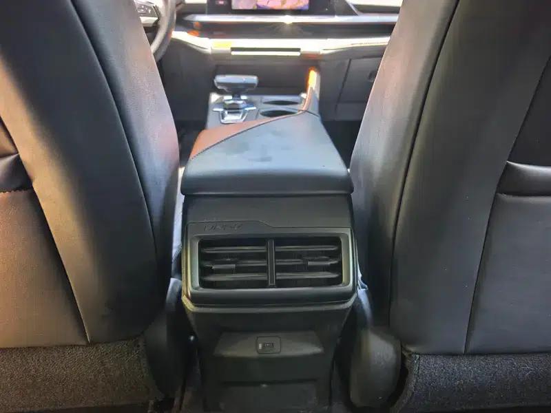 Changan UNI-V 2022 1.5T Premium Edition — миниатюра 8