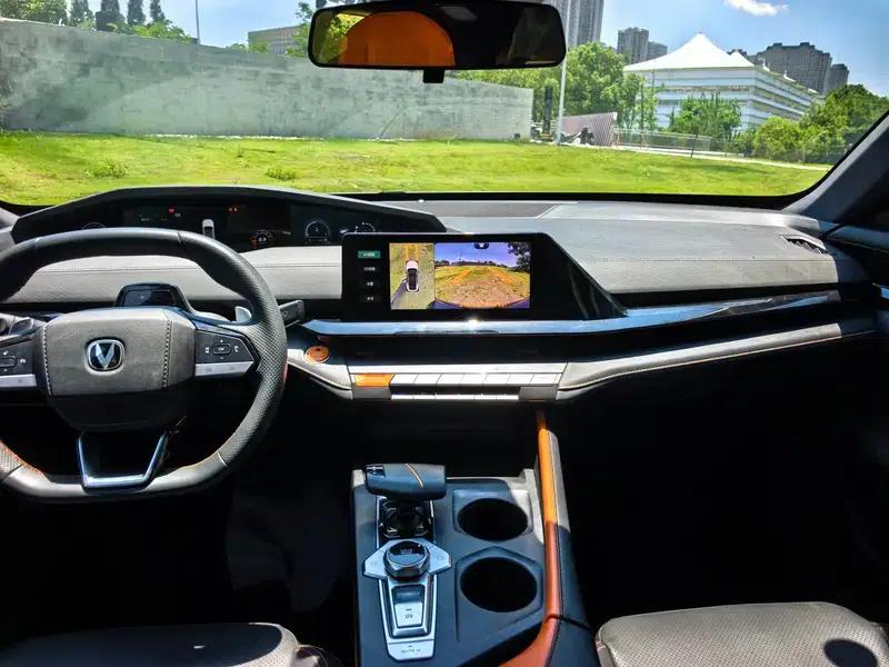 Changan UNI-V 2022 1.5T Premium Edition — миниатюра 11