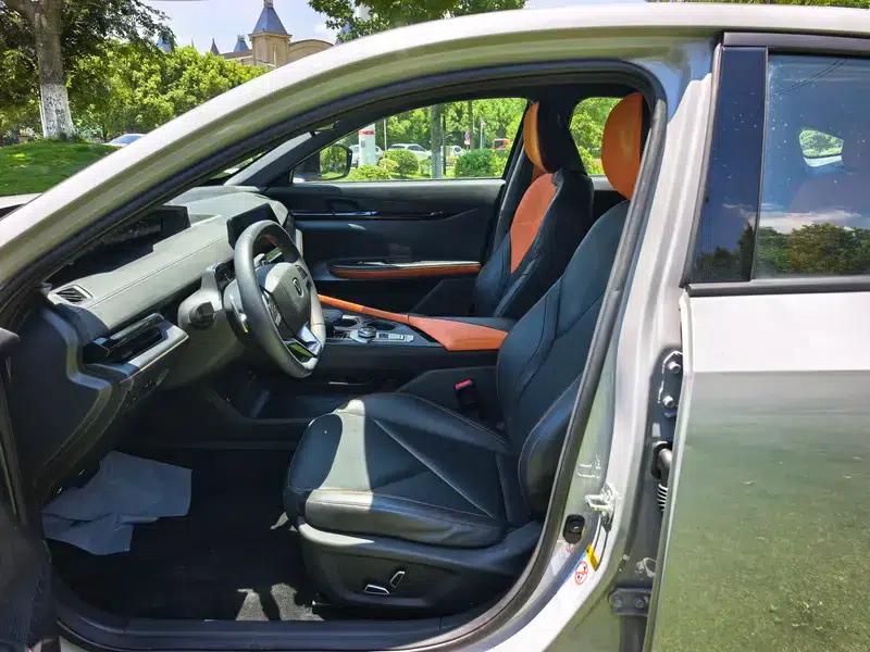 Changan UNI-V 2022 1.5T Premium Edition — миниатюра 16