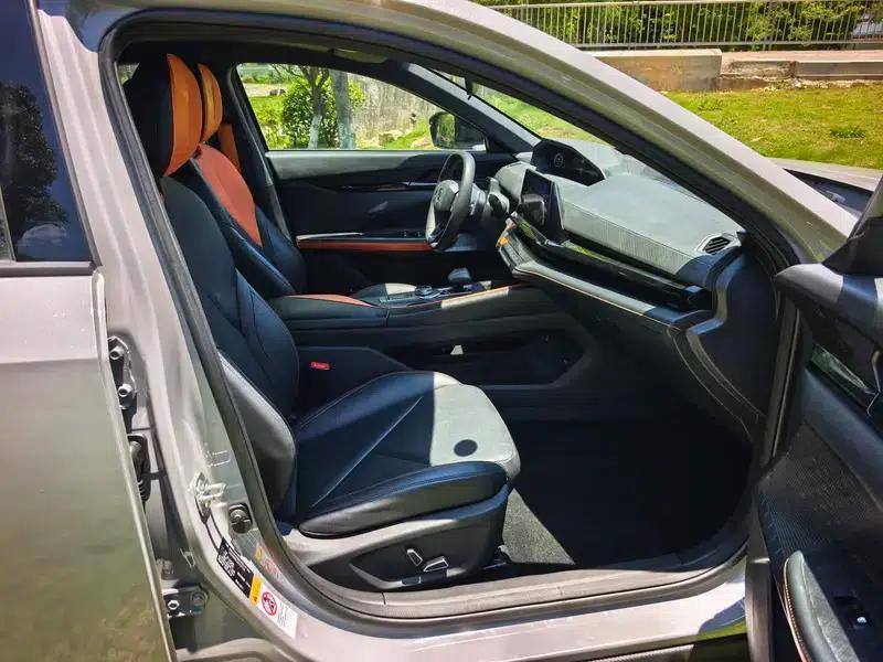 Changan UNI-V 2022 1.5T Premium Edition — миниатюра 19