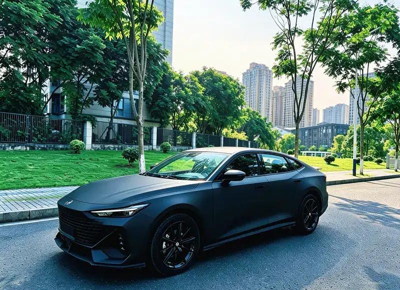 Changan UNI-V 2022 1.5T Premium Edition — миниатюра 1
