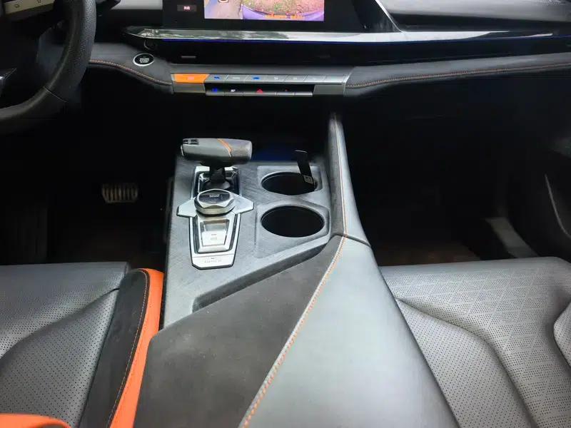 Changan UNI-V 2022 2.0T Leading Speed Edition — миниатюра 17
