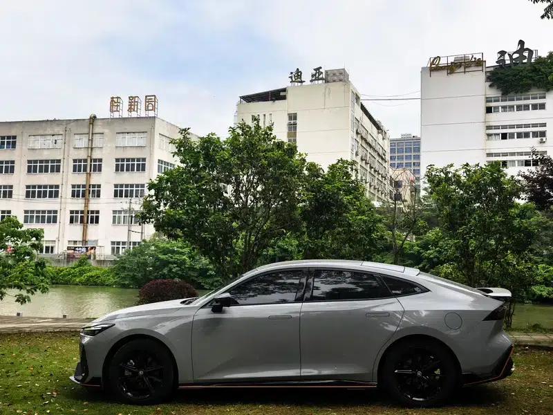 Changan UNI-V 2022 2.0T Leading Speed Edition — миниатюра 4