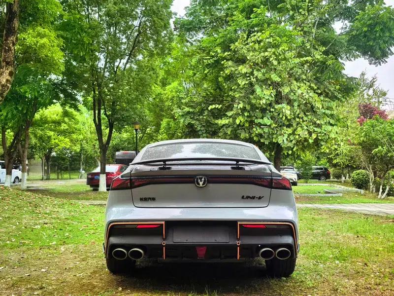 Changan UNI-V 2022 2.0T Leading Speed Edition — миниатюра 6
