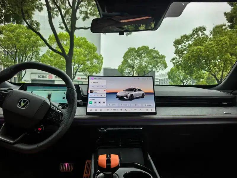 Changan UNI-V 2025 Model, Third Generation, 2.0T Sport Edition — миниатюра 11