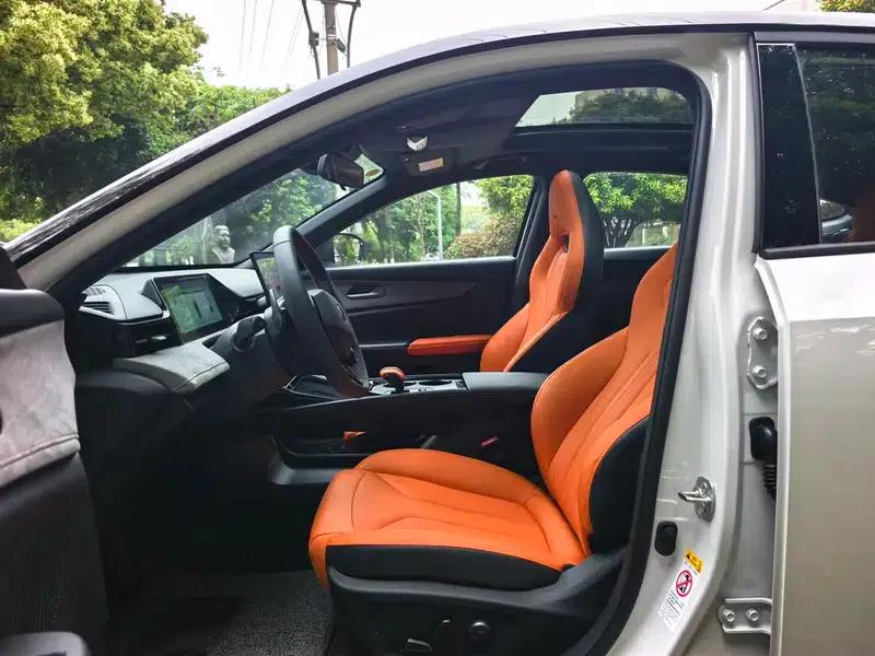Changan UNI-V 2025 Model, Third Generation, 2.0T Sport Edition — миниатюра 17