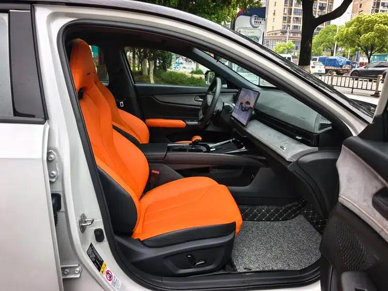Changan UNI-V 2025 Model, Third Generation, 2.0T Sport Edition — миниатюра 20