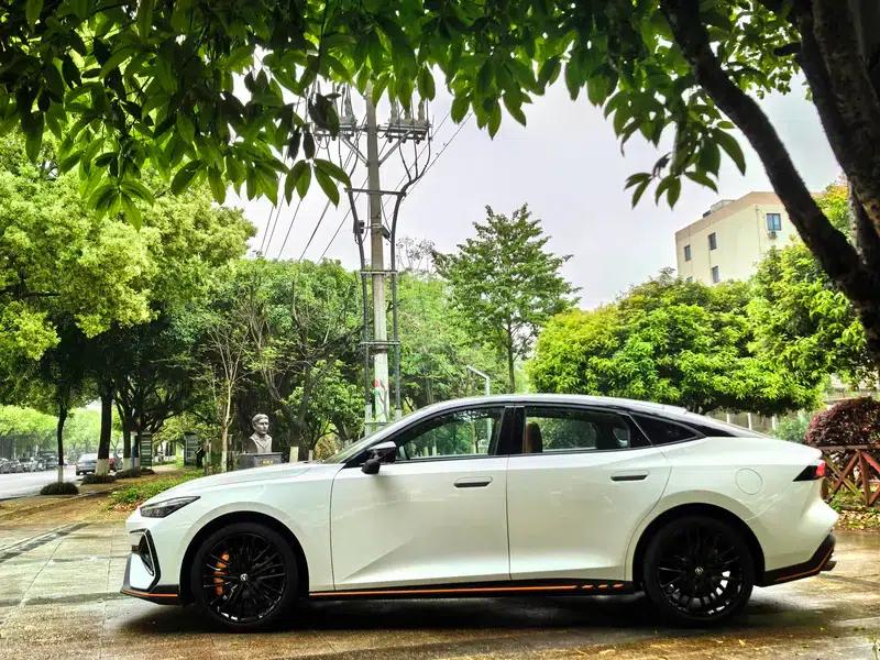 Changan UNI-V 2025 Model, Third Generation, 2.0T Sport Edition — миниатюра 4