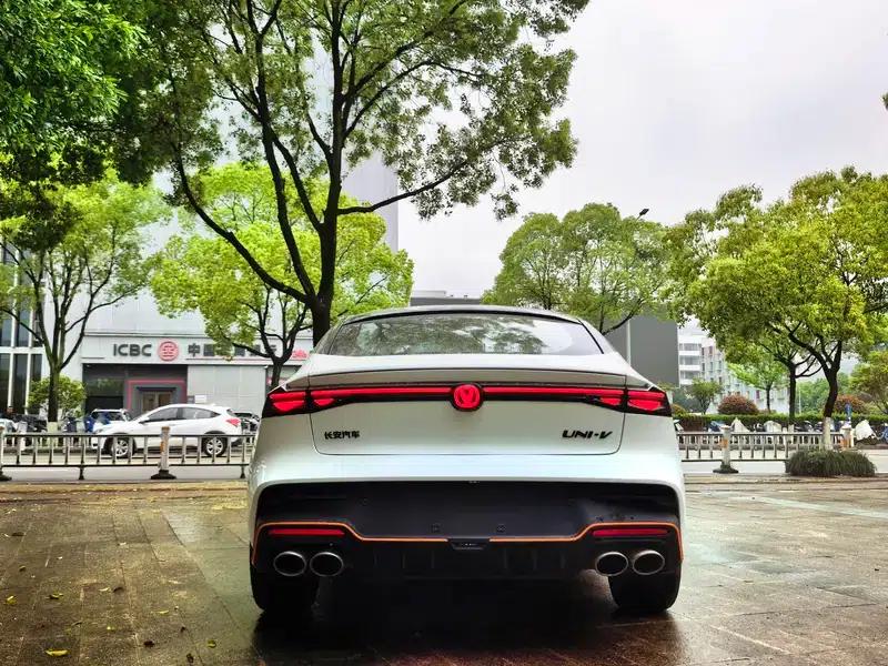 Changan UNI-V 2025 Model, Third Generation, 2.0T Sport Edition — миниатюра 6