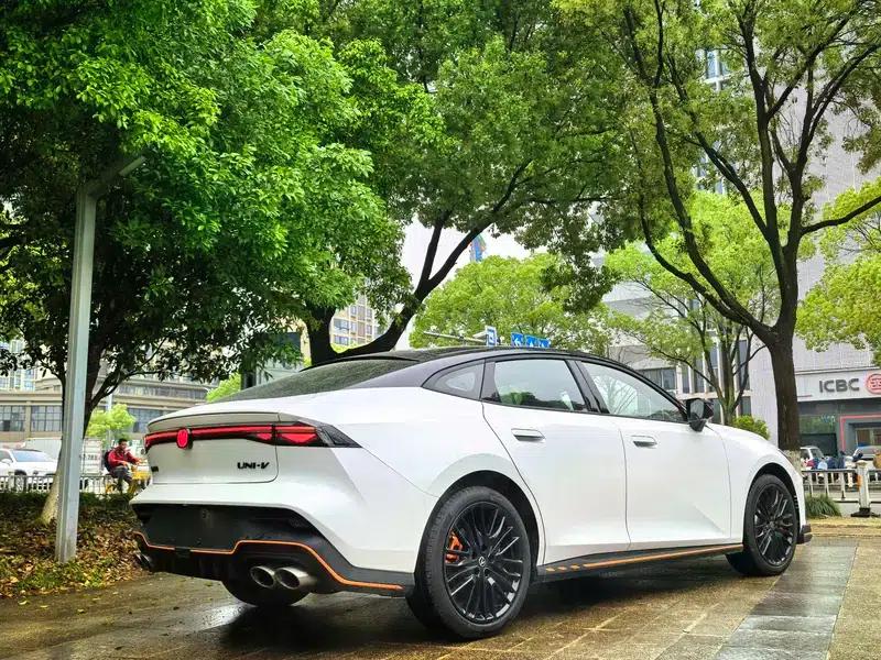 Changan UNI-V 2025 Model, Third Generation, 2.0T Sport Edition — миниатюра 7