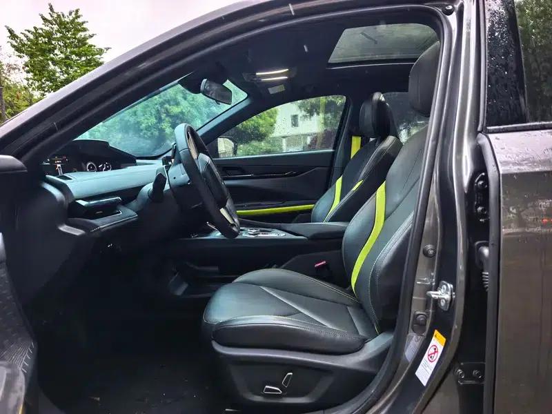 Changan UNI-V 2022 1.5T Sport Edition — миниатюра 17