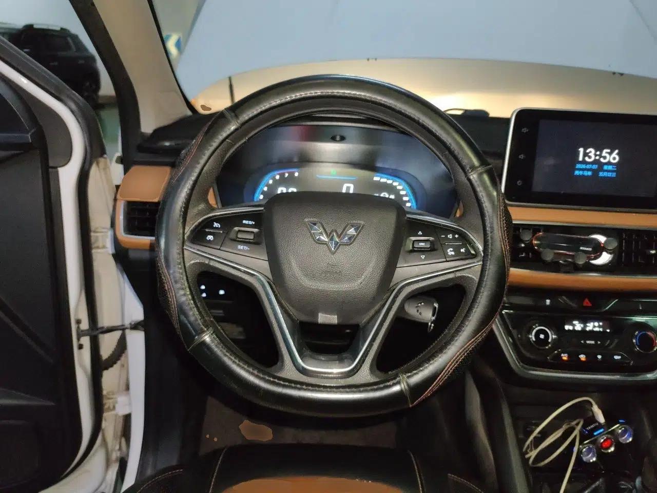 Wuling Hongguang S3 2018 1.5T Manual Luxury Model China V Standard — миниатюра 10