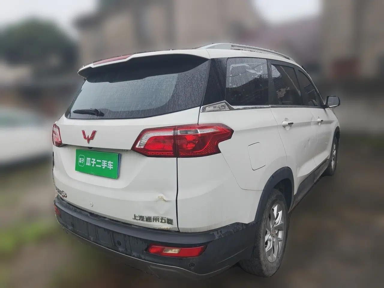 Wuling Hongguang S3 2018 1.5L Manual Luxury Model China V Standard — миниатюра 6