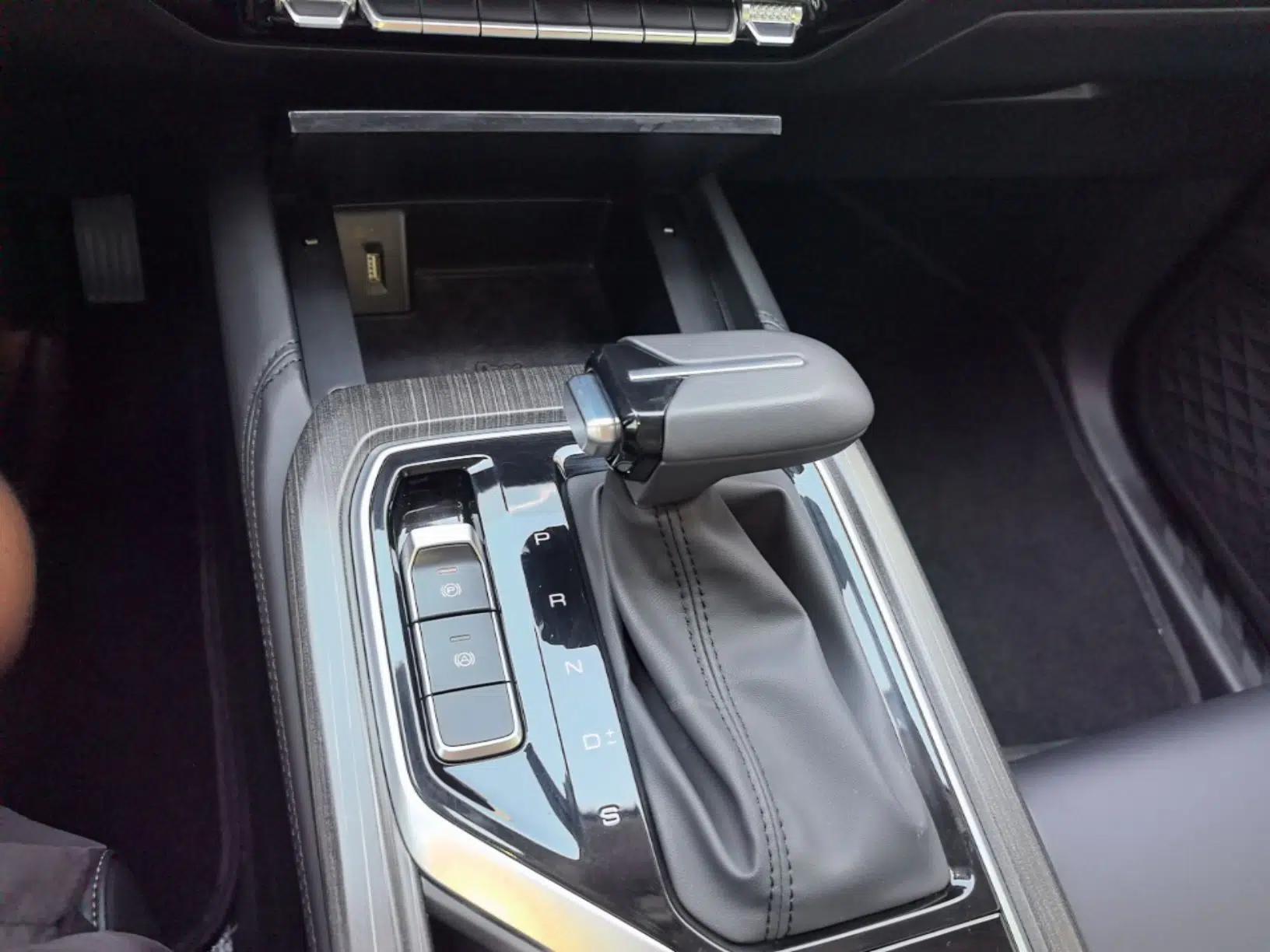Wuling Jiachen 2022 1.5T CVT Smart Luxury Version — миниатюра 21