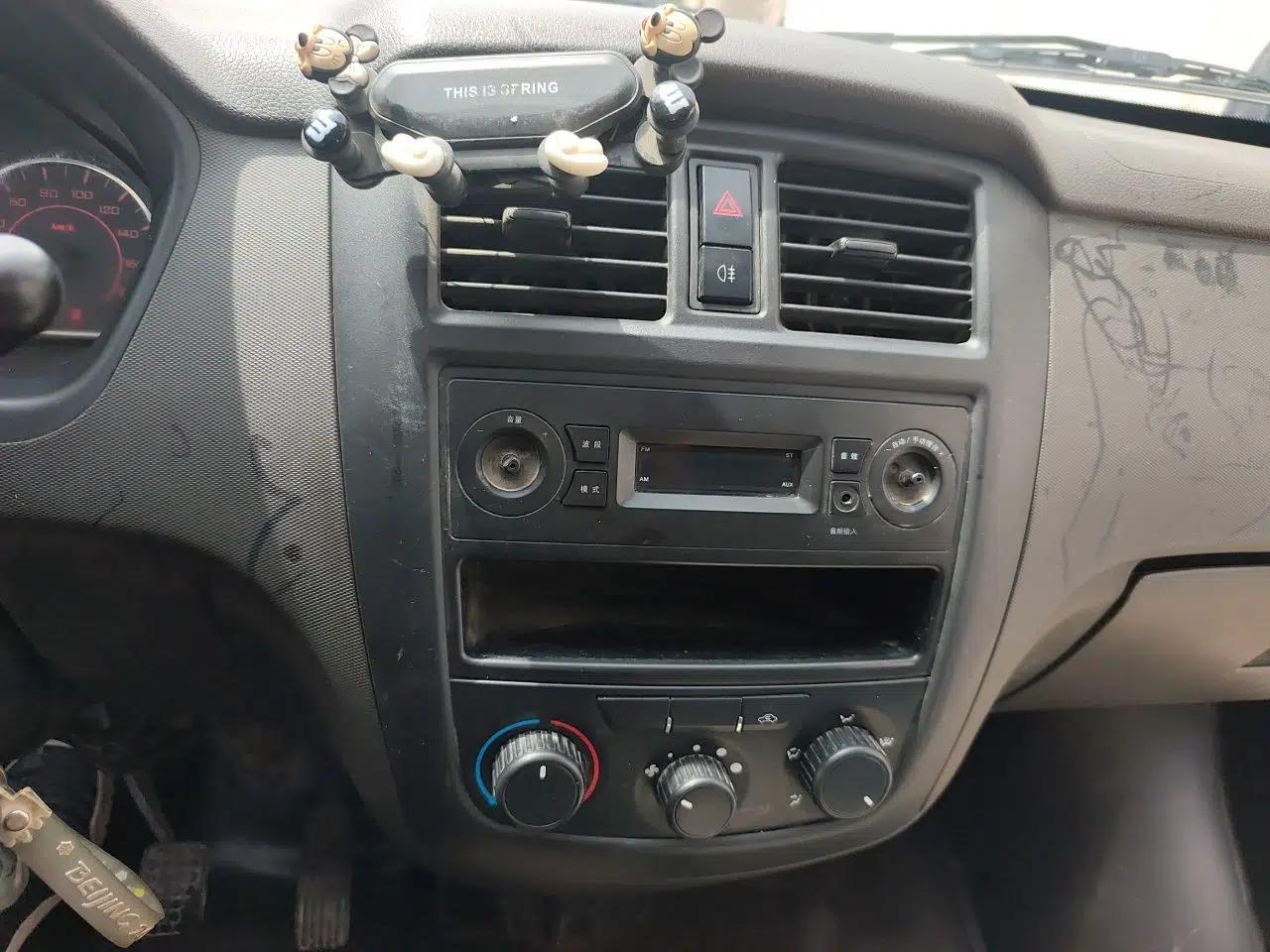 Wuling Rongguang S 2023 1.5L Basic Enclosed-Window Vehicle 2 Seats — миниатюра 13