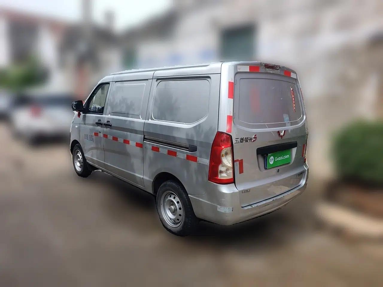 Wuling Rongguang S 2023 1.5L Basic Enclosed-Window Vehicle 2 Seats — миниатюра 4