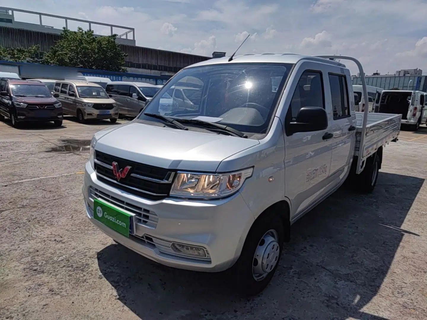 Wuling Rongguang New Truck 2024 2.0L Extra-Long Double-Cab Version with Dual Rear Wheels – Comfort Edition — миниатюра 1