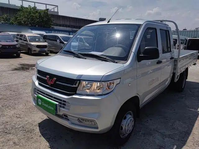 Wuling Rongguang New Truck 2024 2.0L Extra-Long Double-Cab Version with Dual Rear Wheels – Comfort Edition