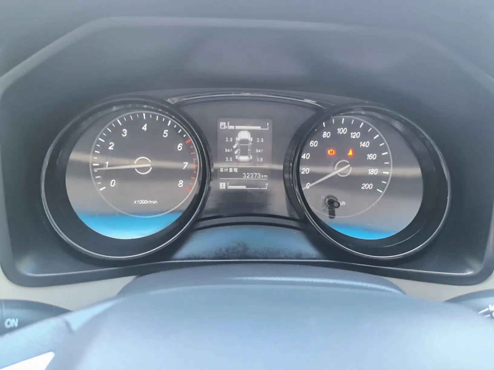 Wuling Zhengcheng 2021 1.5T Manual Luxury Version — миниатюра 14