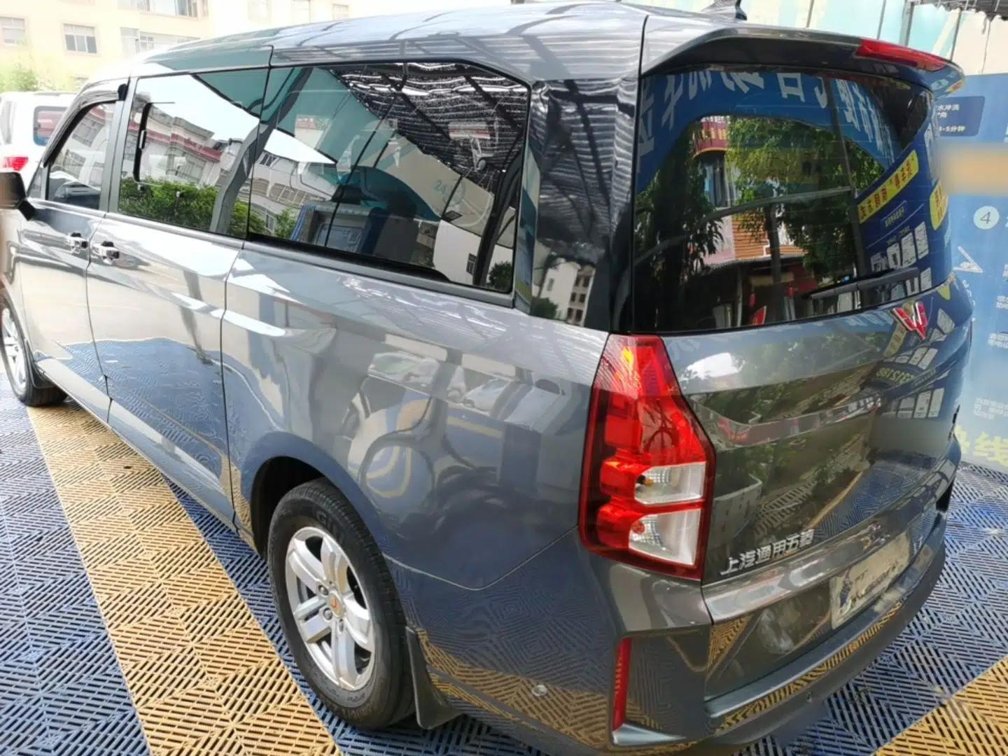 Wuling Zhengcheng 2021 1.5T Manual Luxury Version — миниатюра 4