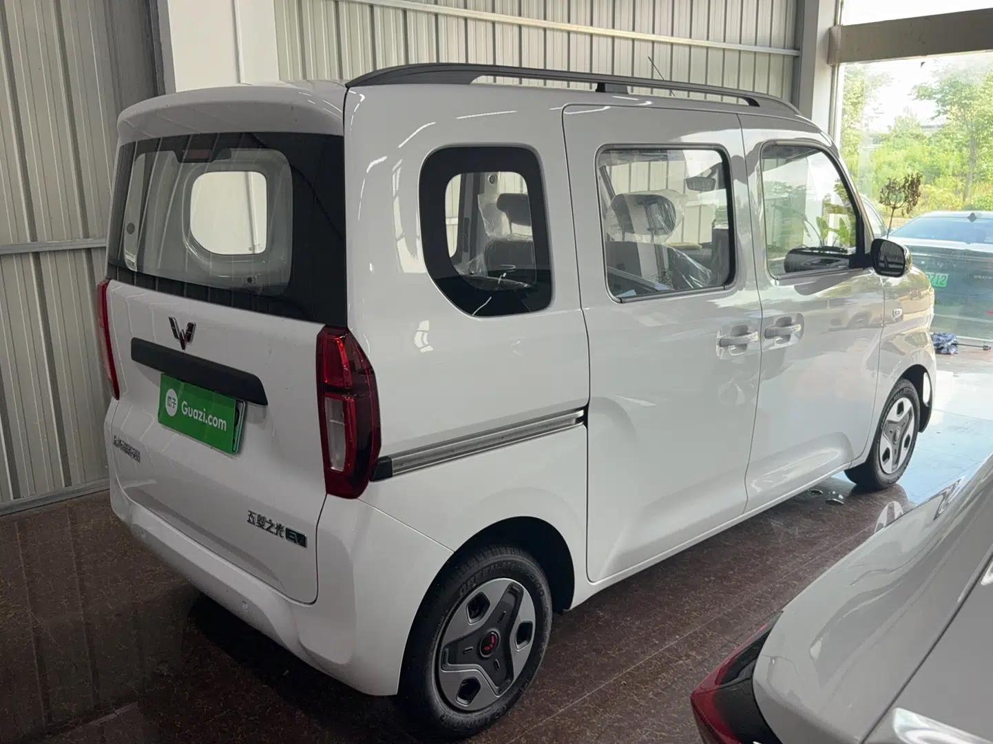 Wuling Zhiguang New Energy 2025 Model 305km Ambitious Edition — миниатюра 5