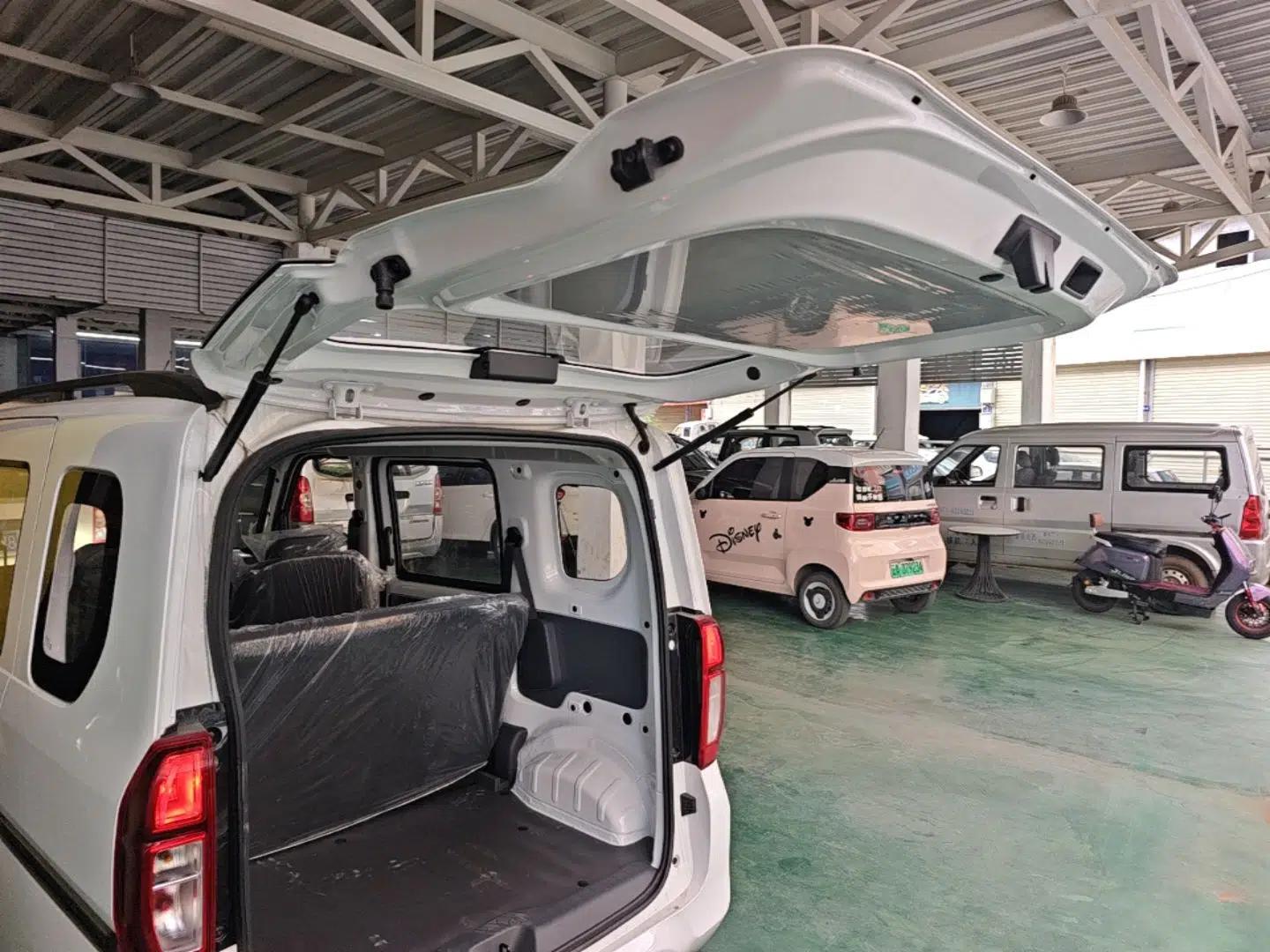 Wuling Zhiguang New Energy 2025 Model 305km Ambitious Edition — миниатюра 22