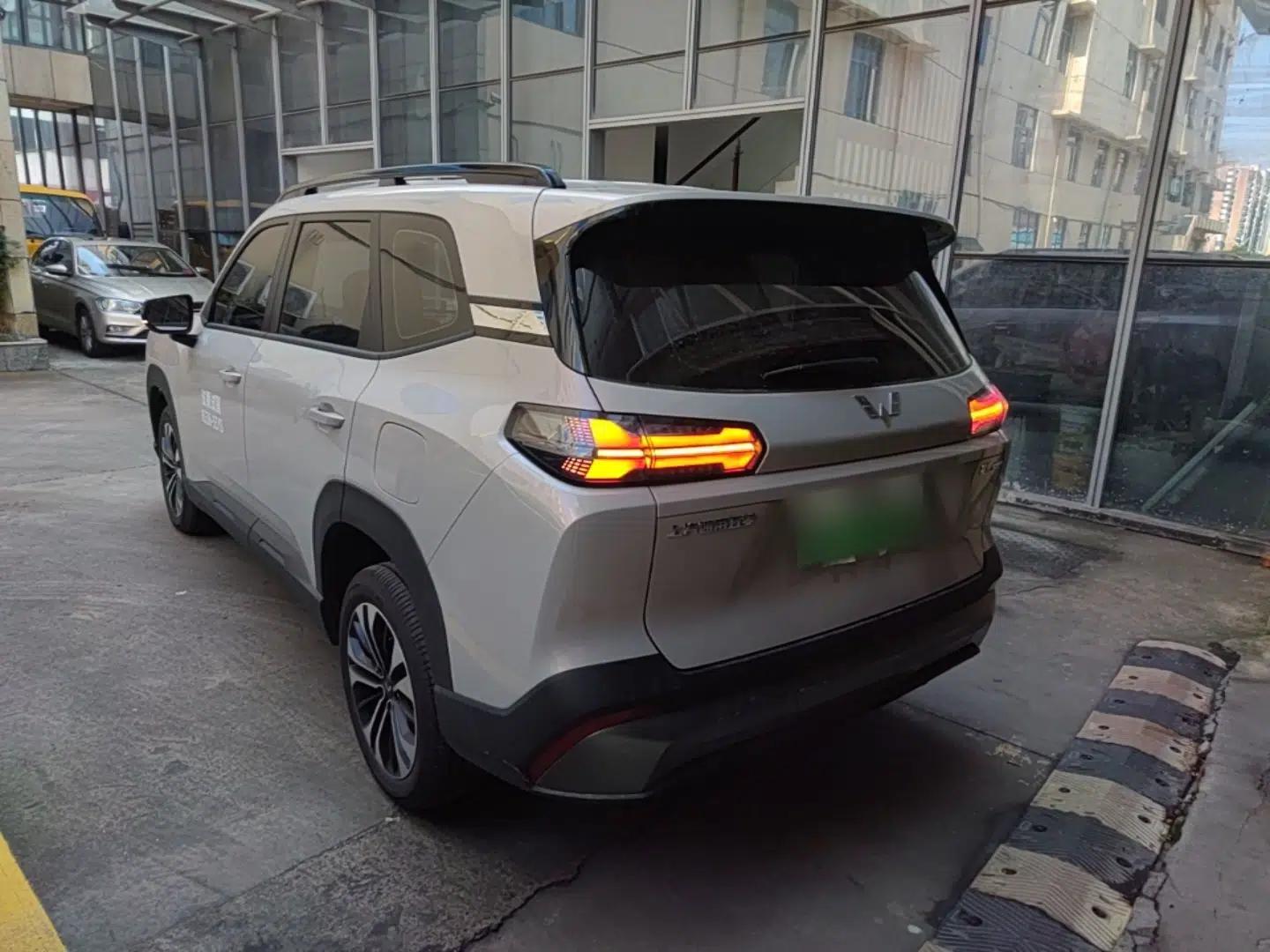 Wuling Xingguang 560 New Energy 2026 Model, Plug-in Hybrid, 125 km, Luxury Version — миниатюра 13