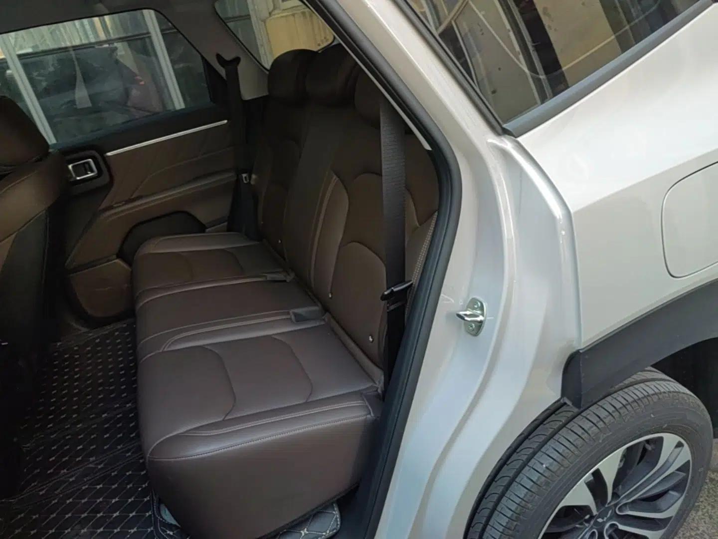 Wuling Xingguang 560 New Energy 2026 Model, Plug-in Hybrid, 125 km, Luxury Version — миниатюра 25