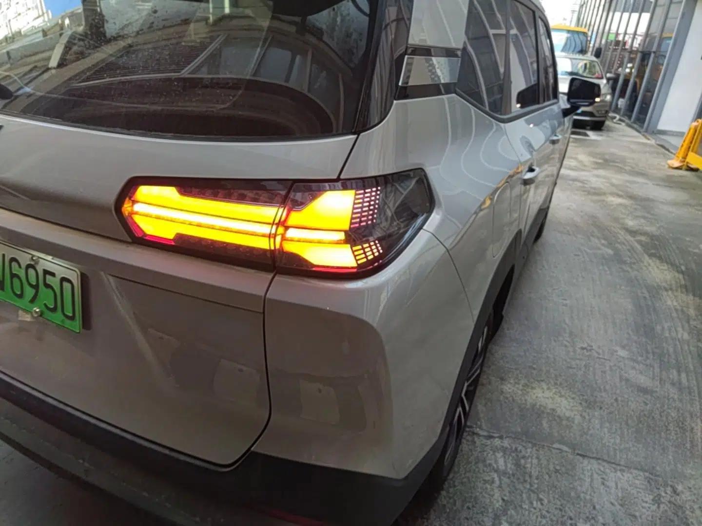 Wuling Xingguang 560 New Energy 2026 Model, Plug-in Hybrid, 125 km, Luxury Version — миниатюра 9