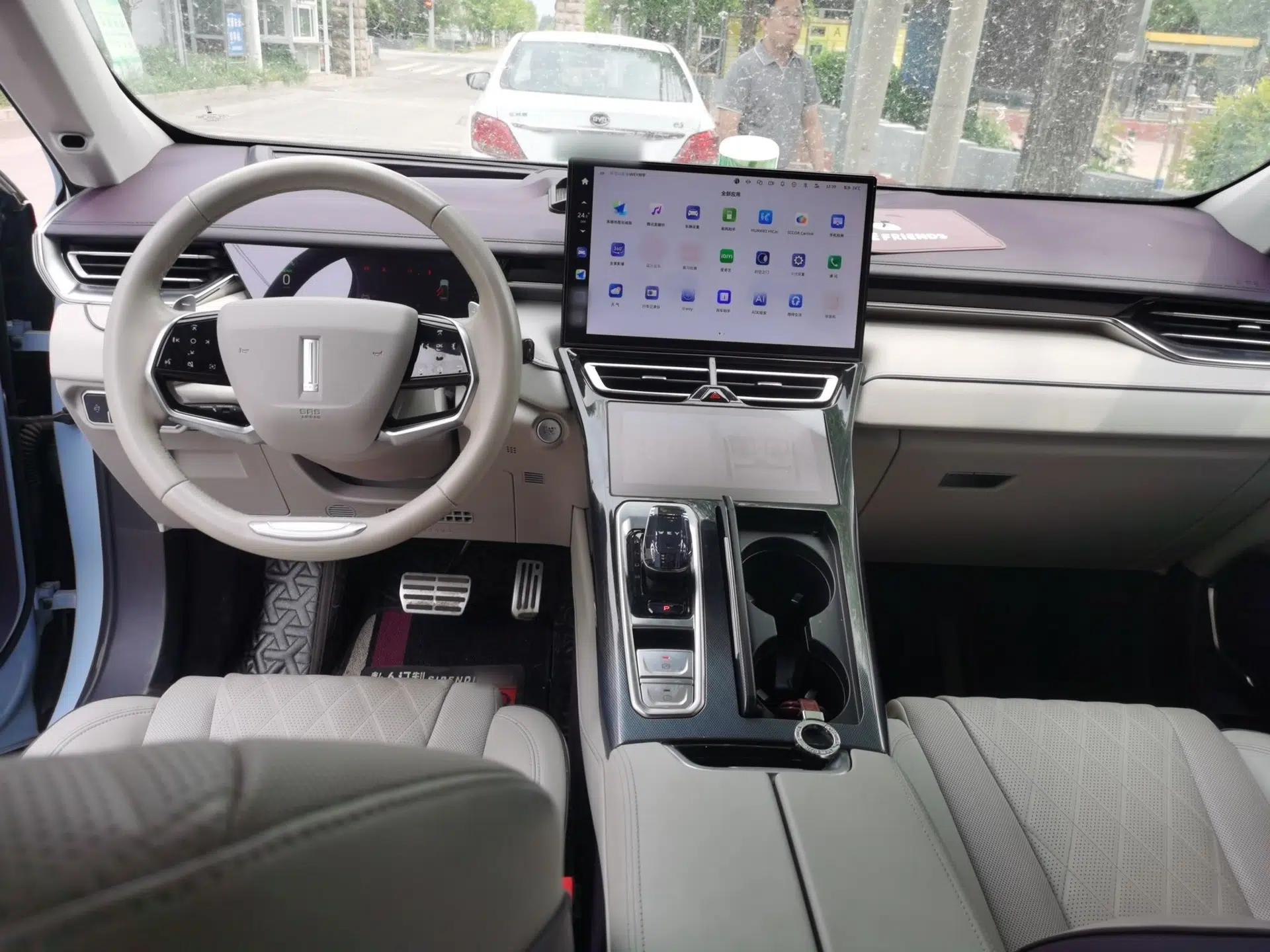Wey Mocha 2021 2.0T Two-Wheel-Drive Premium Edition — миниатюра 18