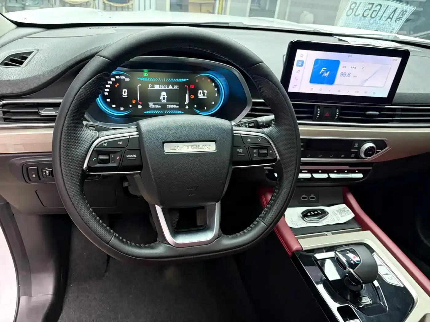 Jetour X70 PRO 2023 1.5T DCT Comfort Edition 7-seater — миниатюра 18