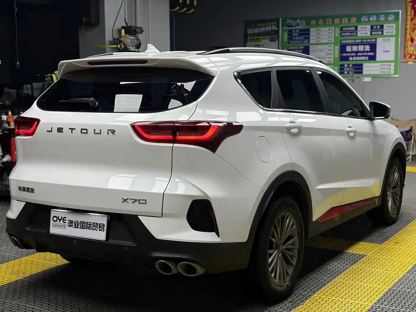 Jetour X70 PRO 2023 1.5T DCT Comfort Edition 7-seater — миниатюра 6