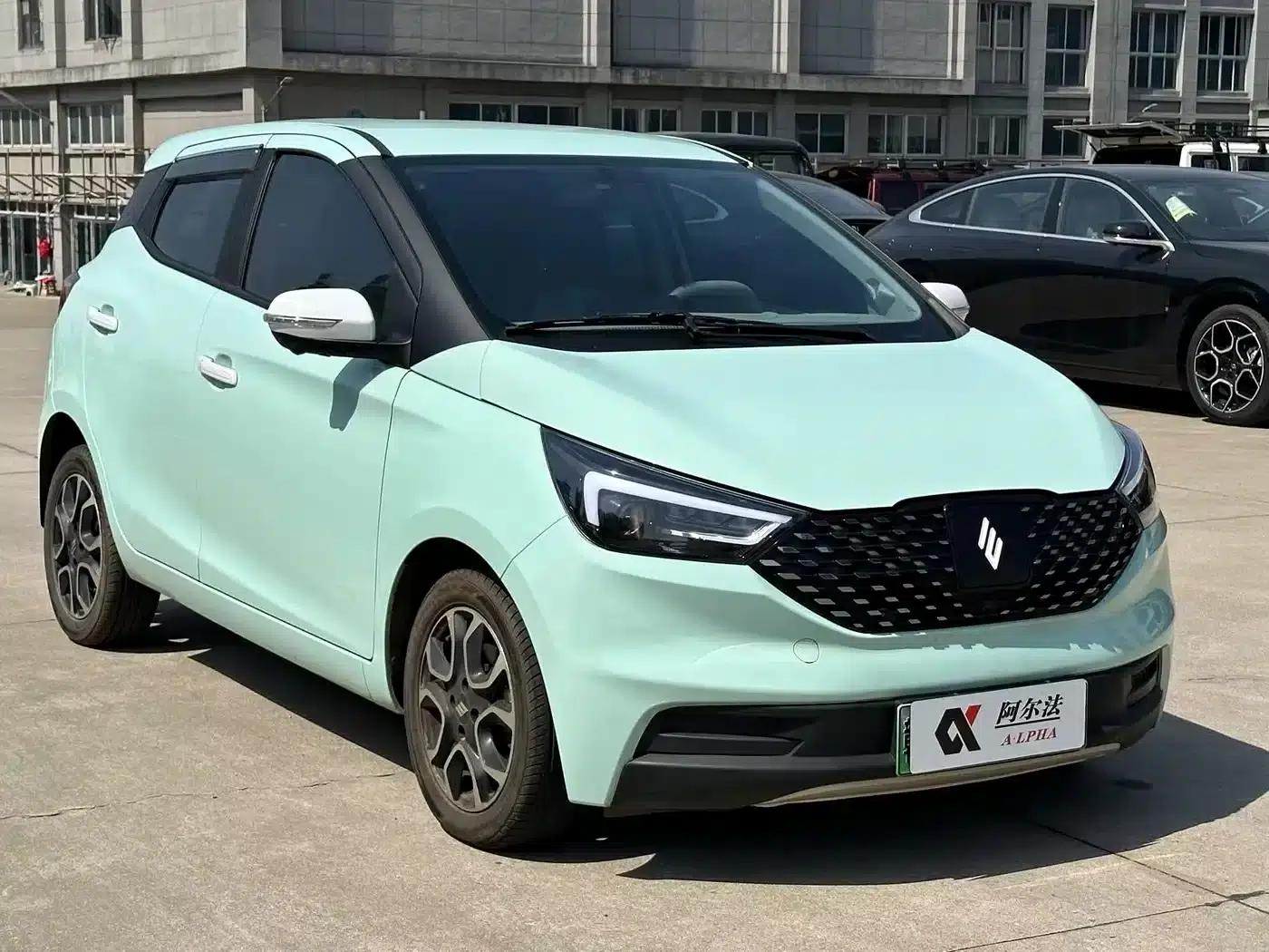 Yizhi EV3 2023 Youth Edition 320KM Luxury — миниатюра 3