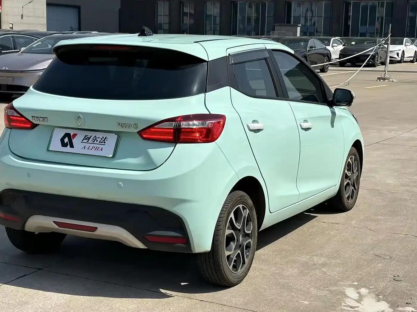 Yizhi EV3 2023 Youth Edition 320KM Luxury — миниатюра 6