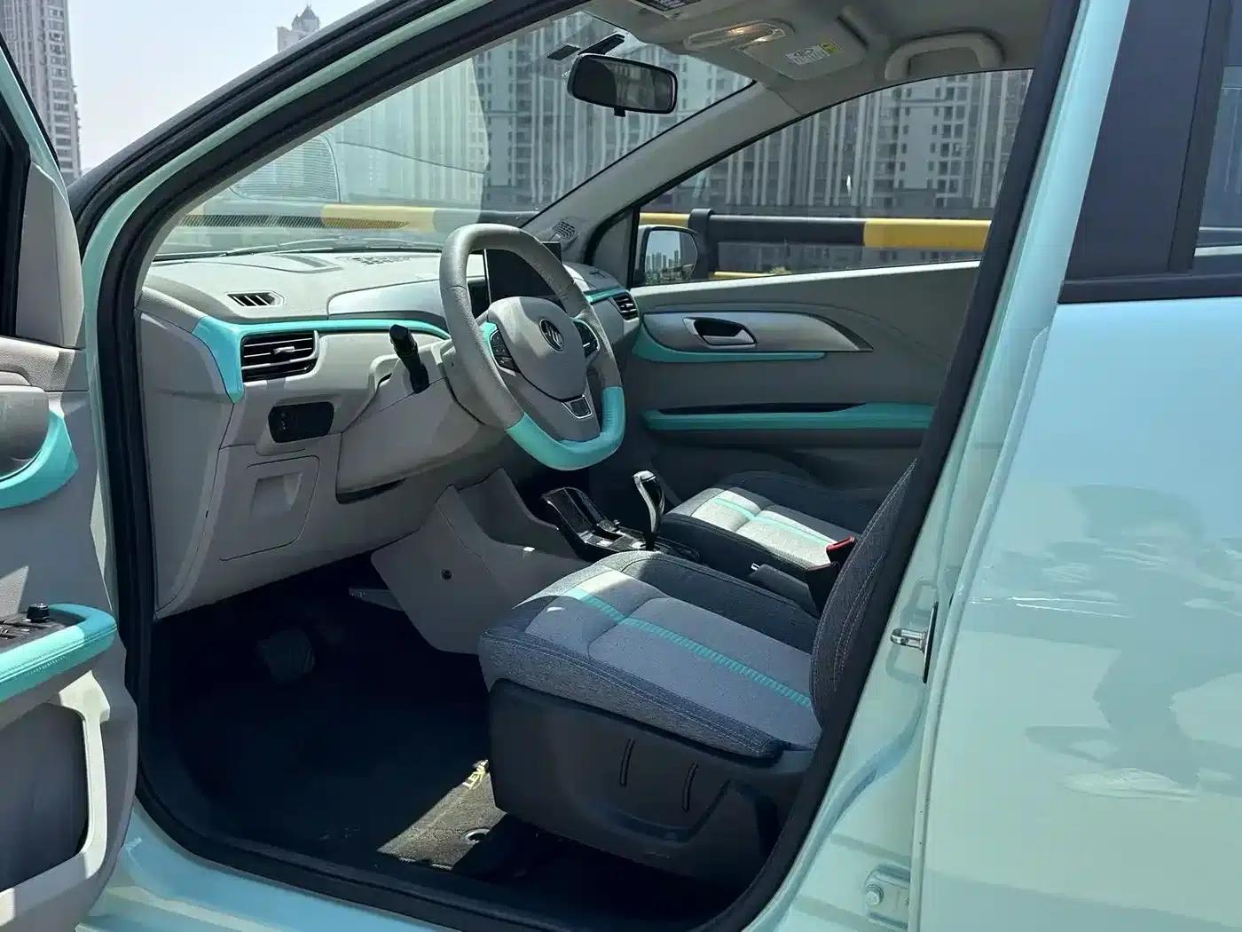 Yizhi EV3 2023 Youth Edition 320KM Luxury — миниатюра 9