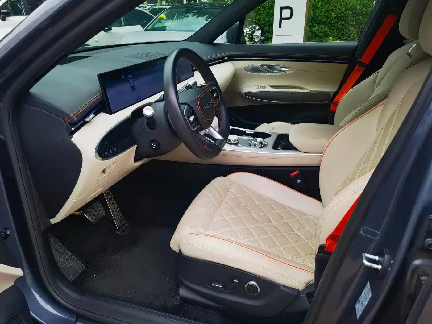 Genesis GV70 2025 2.5T AWD Flagship Edition — миниатюра 7