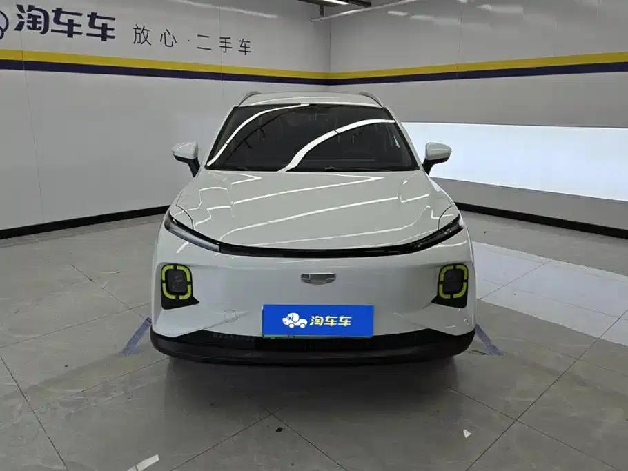 Geely Geometry E Firefly 2023 Model 320KM Happy Tiger 5-Seater — миниатюра 2