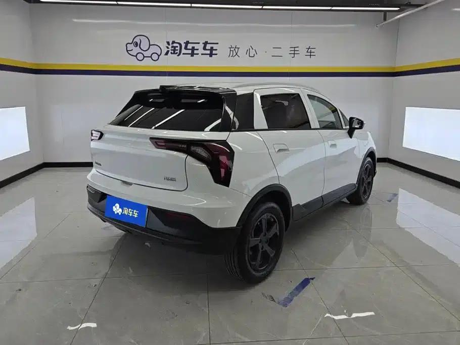 Geely Geometry E Firefly 2023 Model 320KM Happy Tiger 5-Seater — миниатюра 3