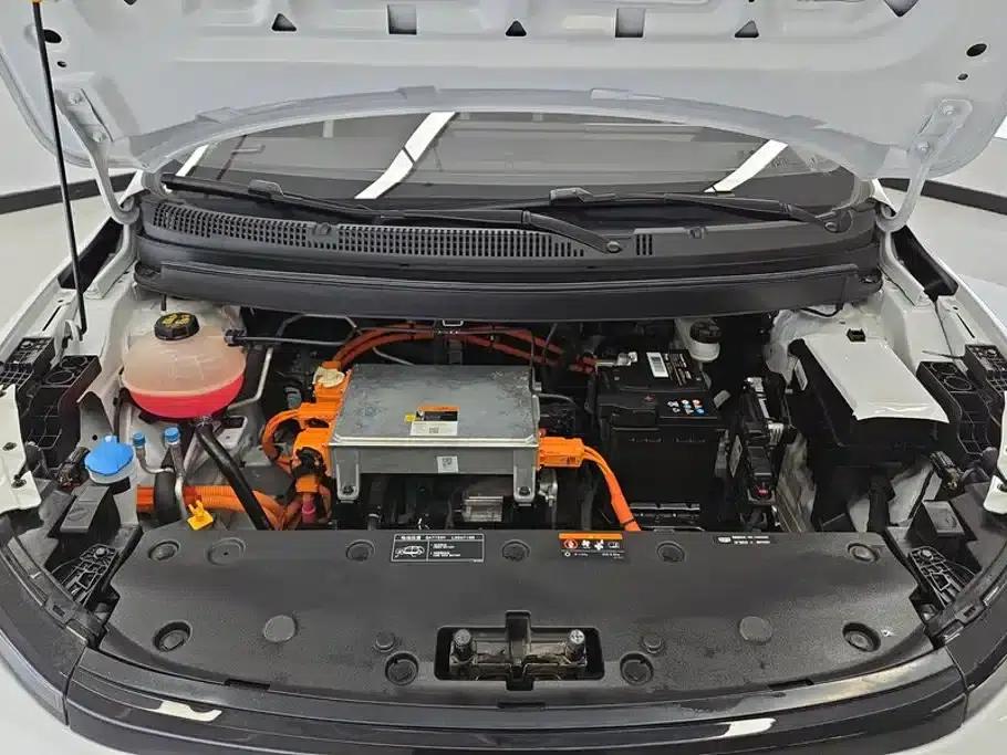 Geely Geometry E Firefly 2023 Model 320KM Happy Tiger 5-Seater — миниатюра 10