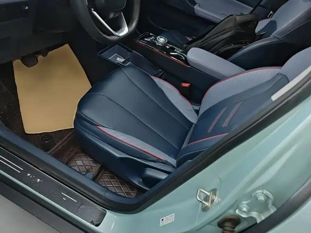 Geely Geometry E Firefly 2023 Model 320KM Cute Tiger 5-Seater — миниатюра 15