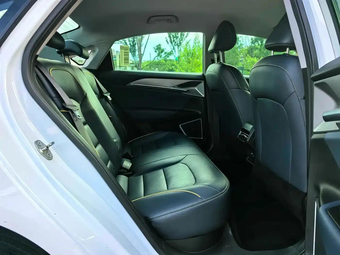 Geely Geometry G6 2024 500KM Premium Edition — миниатюра 18