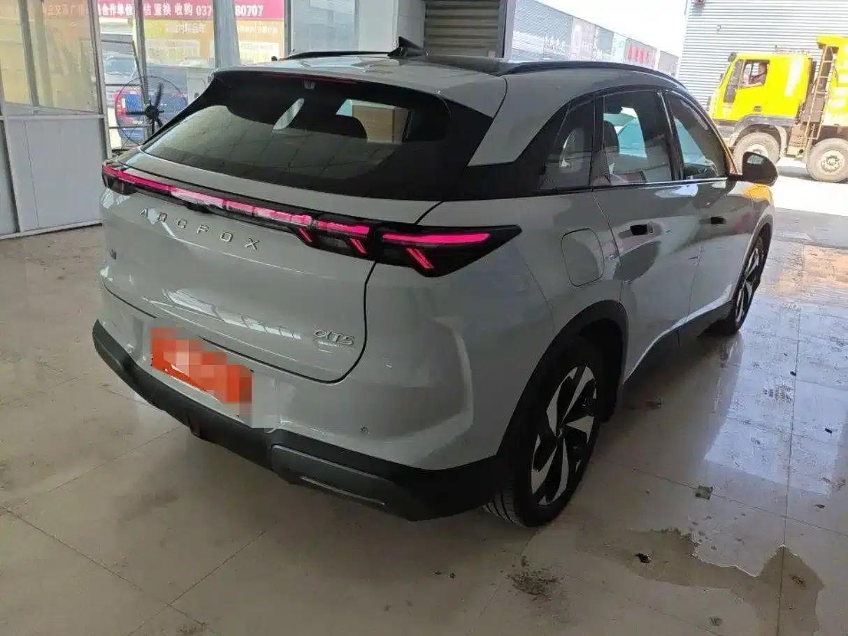 Jihu Alphard T5 2026 Range Extended Edition 1215 Yuanjing Smart Edition — миниатюра 3