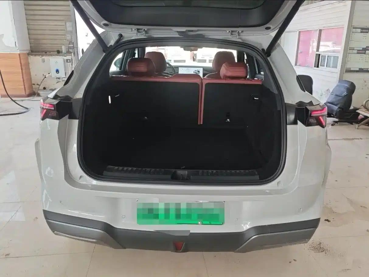 Jihu Alphard T5 2026 Range Extended Edition 1215 Yuanjing Smart Edition — миниатюра 9