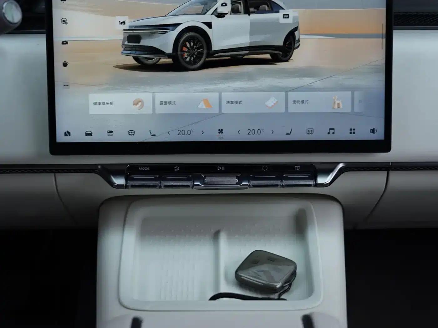 Jike 7X 2025 Model 100kWh Long-Range Rear-Wheel Drive Intelligent Driving Edition — миниатюра 10