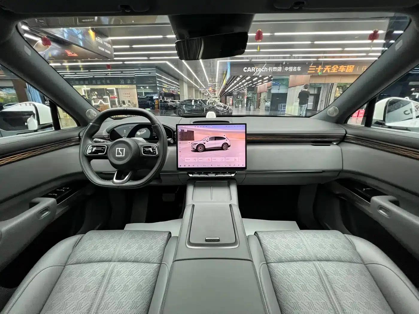 Jike 7X 2025 Model 100kWh Long-Range Rear-Wheel Drive Intelligent Driving Edition — миниатюра 13