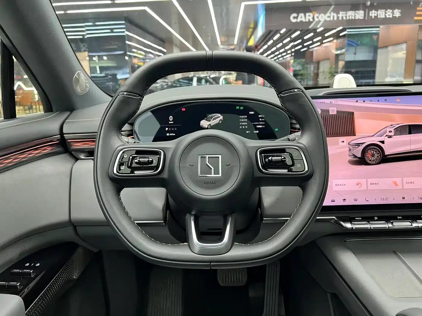 Jike 7X 2025 Model 100kWh Long-Range Rear-Wheel Drive Intelligent Driving Edition — миниатюра 18