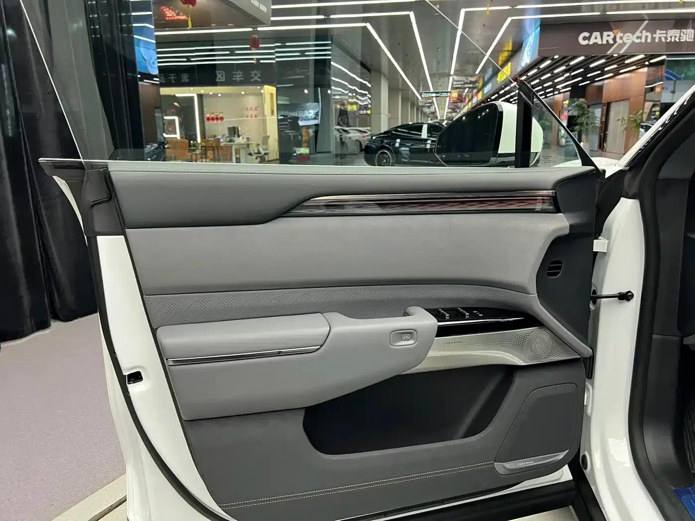Jike 7X 2025 Model 100kWh Long-Range Rear-Wheel Drive Intelligent Driving Edition — миниатюра 10