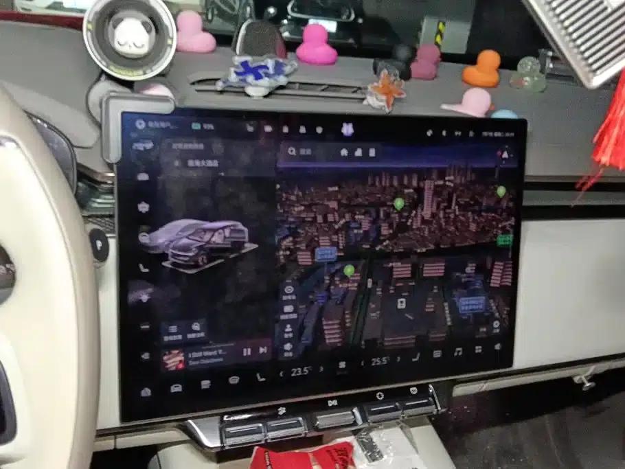 Jike 7X 2025 Model 100kWh Long-Range Four-Wheel Drive Intelligent Driving Edition — миниатюра 13