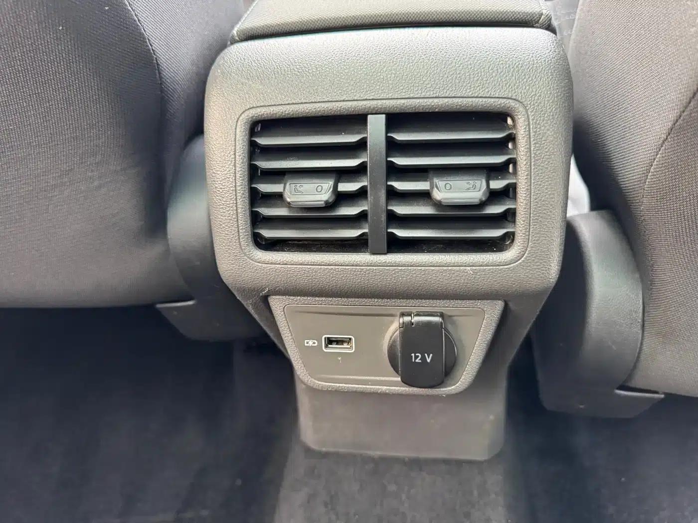 Jetta VS7 2021 1.4T Automatic Entry-Level Edition — миниатюра 11